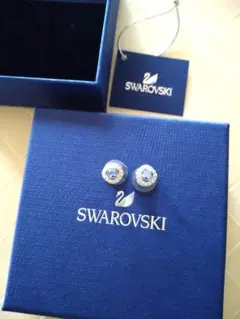 スワロフスキー ほぼ新品 ブルー ピアス Swarovskiのサムネイル
