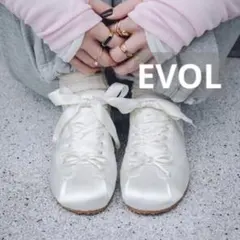 EVOL 【軽量・柔らかい】サテンレースアップリボンスニーカー