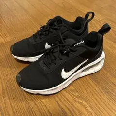 Nike Air Max スニーカー 黒/白