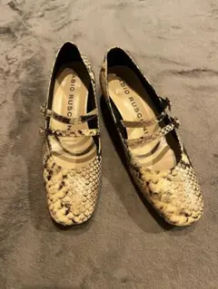 タイムセール　FABIO RUSCONI ヘビ柄パンプス