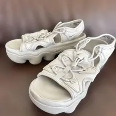 Nike ベージュ スポーツサンダル　23.0cm