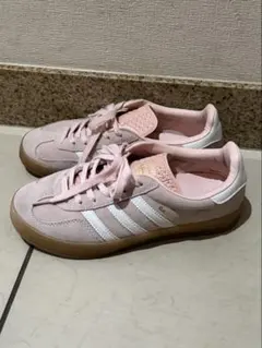 adidas gazelle ピンク　スニーカー　23.5
