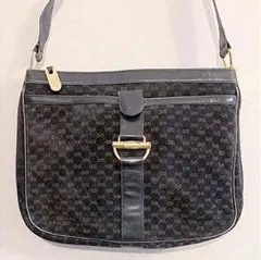 Item thumbnail for item 3f2adaab-f428-4d9d-ac50-353f02daf41f