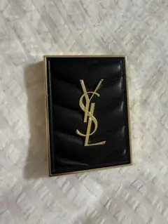 YSL クチュールミニクラッチ 200 アイシャドウパレット