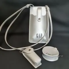 GAP ✨スマホショルダーバッグ 雑誌付録品　シルバー