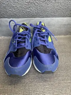 Nike Air Huarache ネイビー/ライム スニーカー