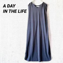 アデイインザライフ ノースリーブワンピース Vネック サイドスリット ネイビー