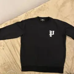 PHATRNK ロゴ入り クルーネックセーター - メルカリ