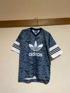 adidas グラフィックプリント Tシャツ Mサイズ