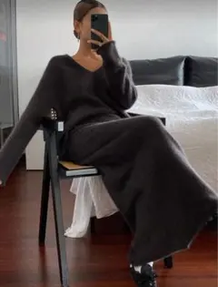 グレー ニットセットアップ Vネック