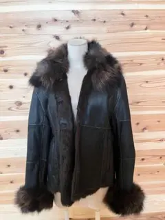 2025年最新】balmain レザージャケットの人気アイテム - メルカリ