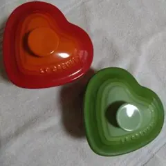 LE CREUSET ハート型ココット 2個セットのサムネイル