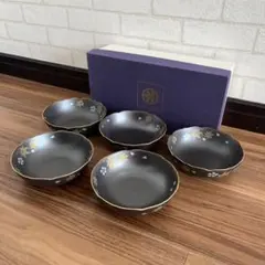 Item thumbnail for item 483b916b-e22f-4d17-b073-24119145ebcc