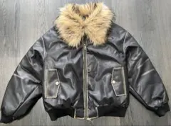 ファー付き黒ボンバージャケット