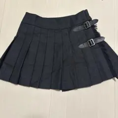 「DGRACE」ダークグレー プリーツミニスカート バックル付き