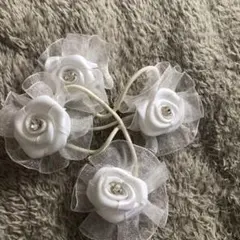 ホワイト花形ヘアゴム 2個セット