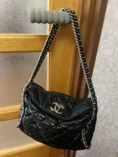 CHANEL シャネル ショルダーバッグ ラージ フラップ バッグ マトラッセ CHANEL(シャネル) マトラッセ ラージココマーク チェーンショルダー