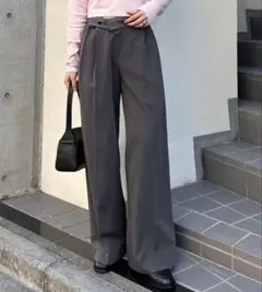 mystic ミスティック　ピンストライプタックワイドパンツ　チャコールグレー