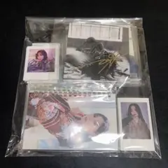 鷲尾伶菜さんのグッズセット