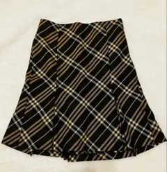 バーバリーブルーレーベル　チェック柄スカート