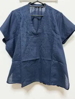 刺繍柄 半袖ブラウス ネイビー