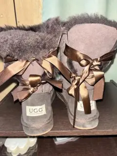2025年最新】UGG リボン ブーツの人気アイテム - メルカリ