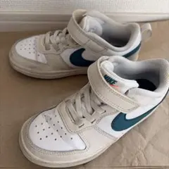 NIKE 子ども用スニーカー