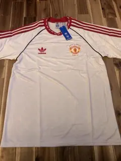ピ*ん様 【未使用・正規品】adidas マンチェスターユナイテッド ユニフォー