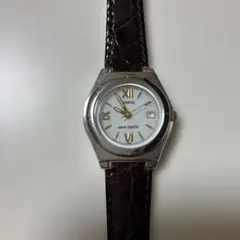 ソーラー腕時計レディース