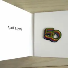 【超レア・非売品】 Apple 創立50周年記念 記念バッジ　社員限定配布品 超レア・非売品】Apple 創立50周年記念 記念バッジ 社員限定配 - メルカリ