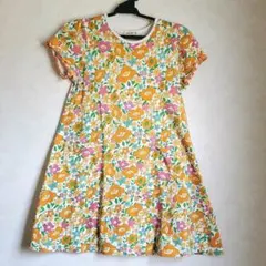 130 オレンジ花柄の可愛らしいワンピース(おまけ付き)