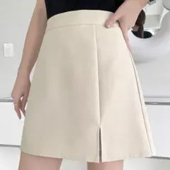 SHEIN DAZY スプリットヘムスコート スカート アプリコット Mサイズのサムネイル