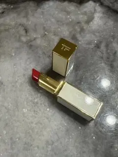 トムフォード レッド　リップ　口紅のサムネイル