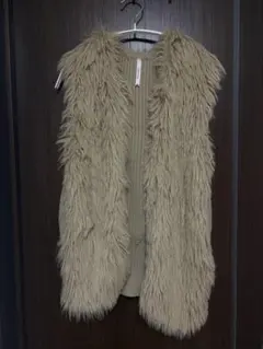 【美品】Dignite collier フェイクファー ニットベスト
