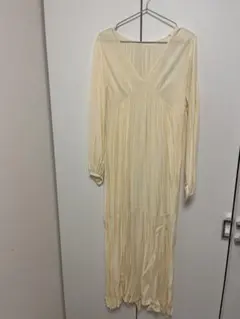 Discoat 長袖ロングワンピース アイボリー