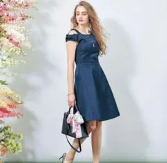 ChestyネイビーオフショルダーAラインワンピース0