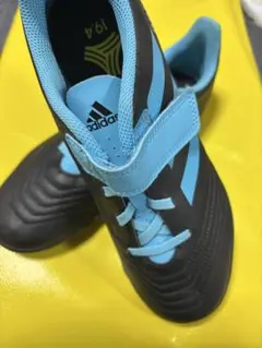 adidas アディダス　プレデター