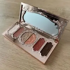 美品箱付き　フラワーノーズ　胡蝶雲肩　アイシャドウパレット01