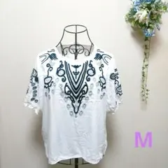 ★刺繍入り ホワイト 半袖カットソー 可愛い フリル襟 パフスリーブ a0512