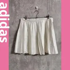 adidas レディースプリーツ ホワイトプリーツスカート