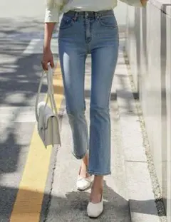 ♡ shein Dazy ハイウエスト　ライトブルー　ブーツカット　フレアデニム