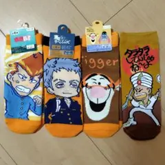 アニメキャラクター靴下4足セット 22-24cm