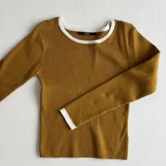 Kastane マスタード シルク混パイピングリブニット