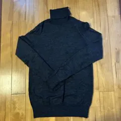 ユニクロウール製ダークグレー長袖タートルネックセーター L