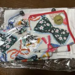 新品未使用 ラブラリーバイフェイラー キュクノス ハンカチとポーチ