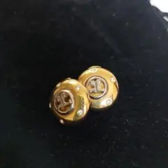 Courregesゴールド ロゴ イヤリング