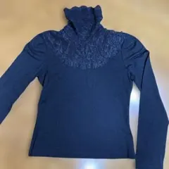 レース襟ブラック長袖トップス