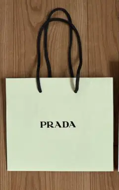 ゆゆ様専用！PRADA ショップ袋