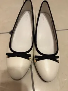 美品♦︎RANDA アイボリー パンプス 240 バレエシューズ