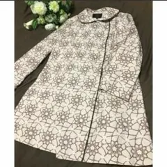美品！　TOCCA 　コート　総刺繍　花柄　ベージュ　ピンク　アウター　トレンチ